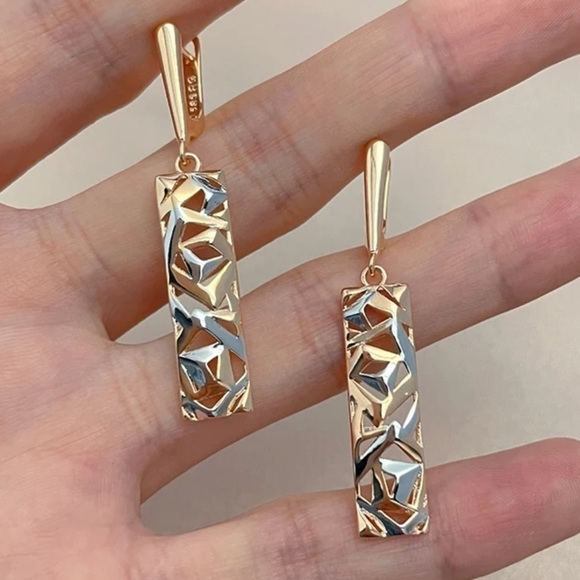 ❗️restocked❗️new Simple Geometric Rectangle Drop Earrings - Picture 2 of 10